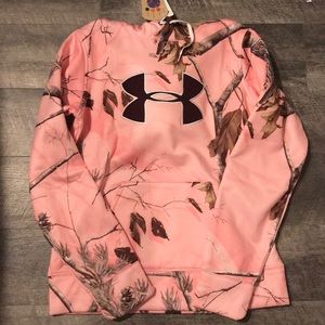 NWT Under Armour Hoodie (Pink Realtree)